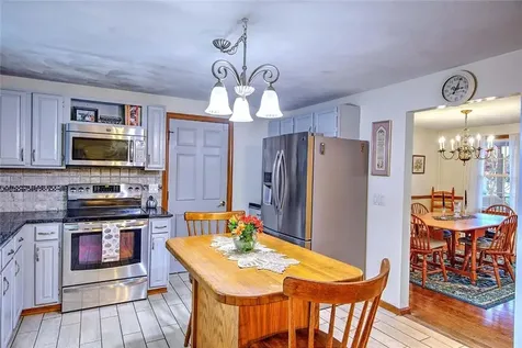 55 Whisper Lane North Kingstown RI 02852