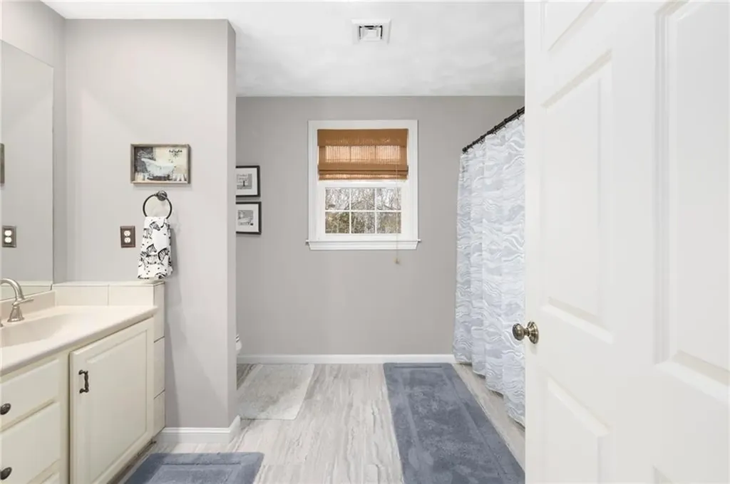 10 West Bluebird Lane Cranston RI 02921