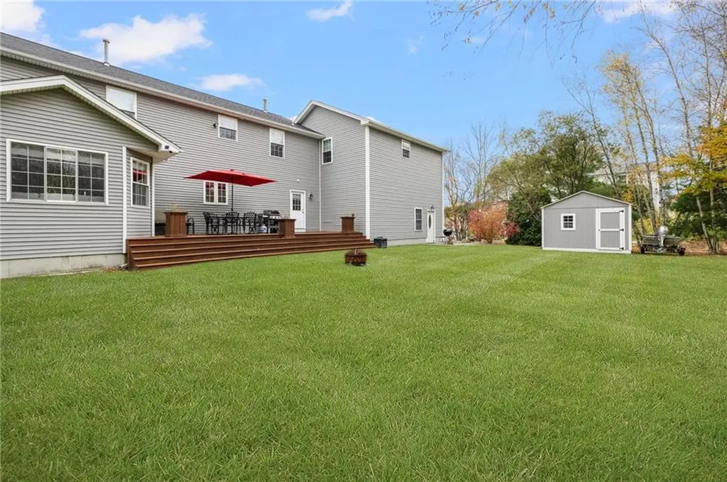 10 West Bluebird Lane Cranston RI 02921