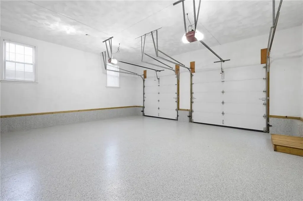 10 West Bluebird Lane Cranston RI 02921