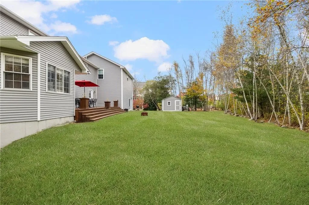 10 West Bluebird Lane Cranston RI 02921