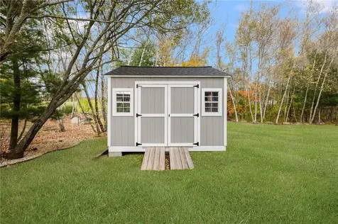 10 West Bluebird Lane Cranston RI 02921