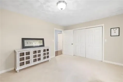 10 West Bluebird Lane Cranston RI 02921