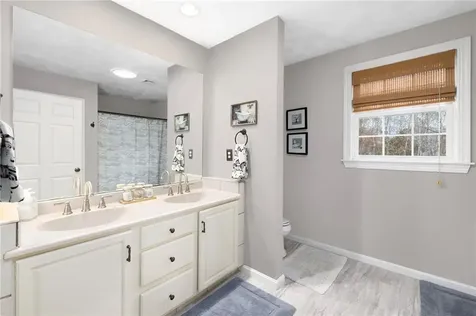 10 West Bluebird Lane Cranston RI 02921