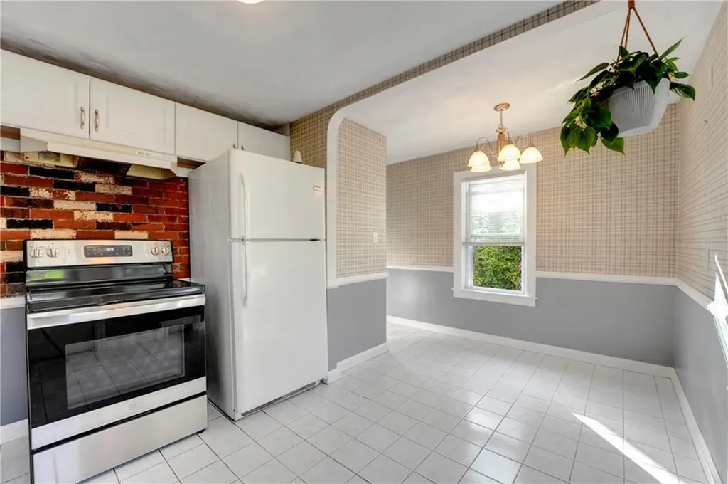 10 12 Maplewood Drive Pawtucket RI 02861