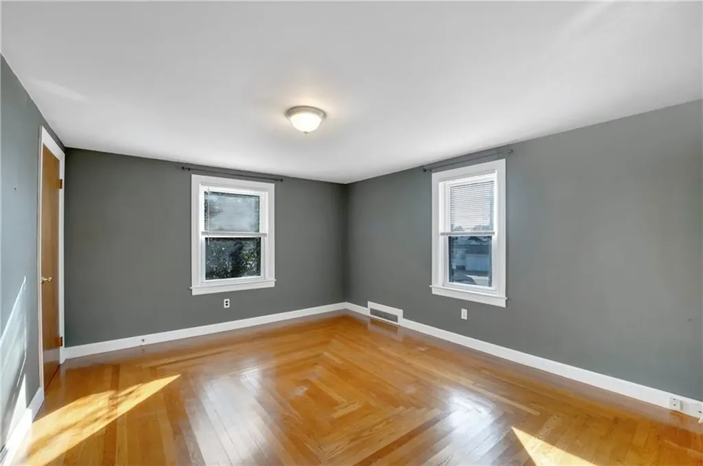 10 12 Maplewood Drive Pawtucket RI 02861