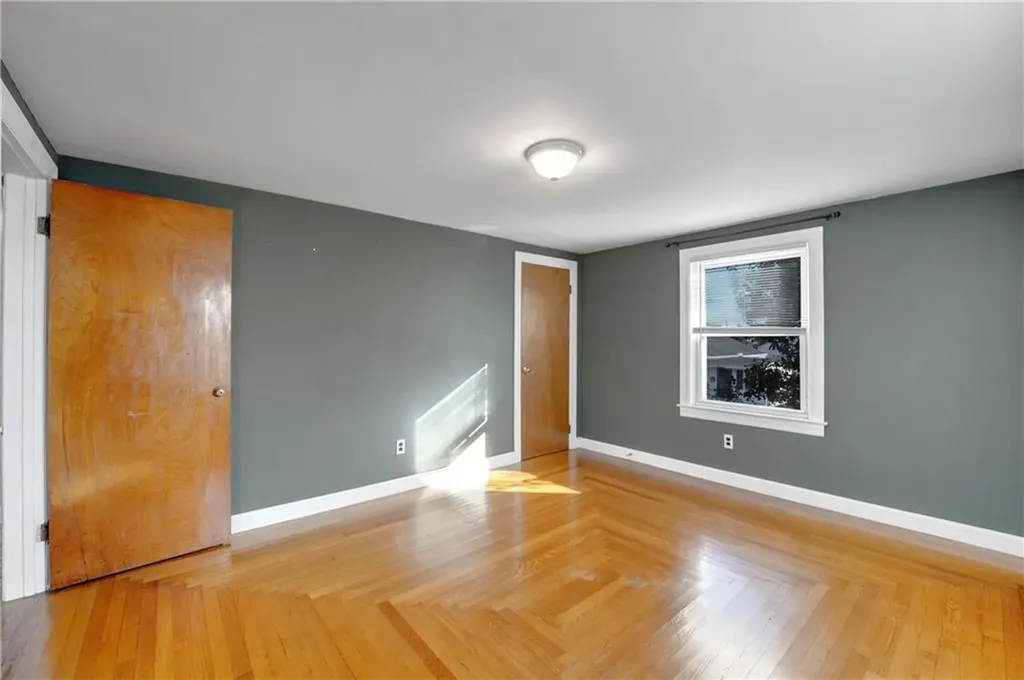 10 12 Maplewood Drive Pawtucket RI 02861