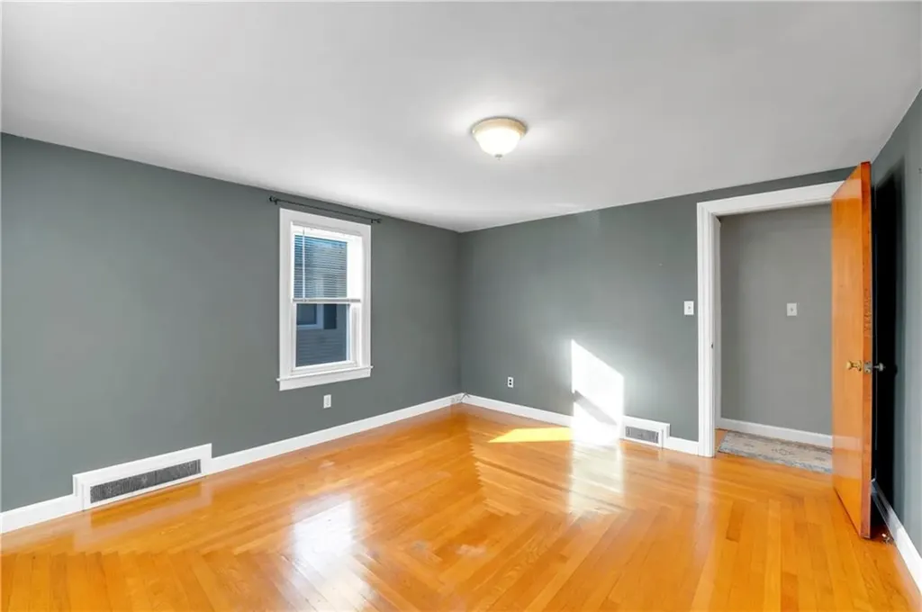 10 12 Maplewood Drive Pawtucket RI 02861