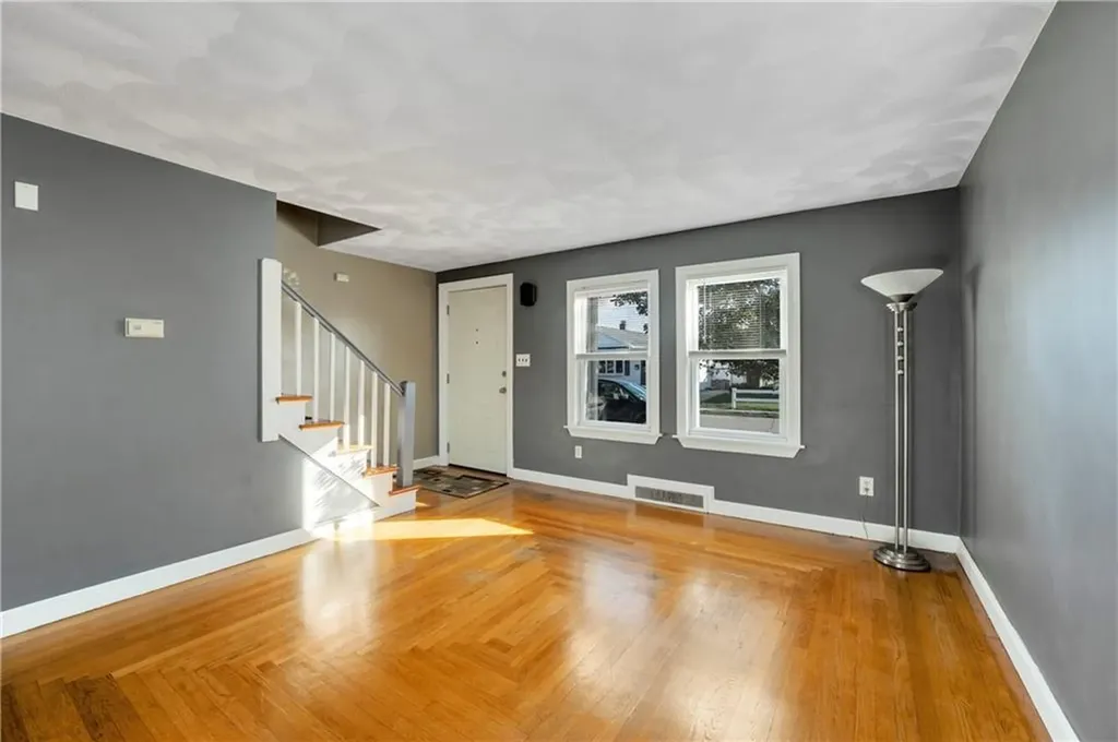10 12 Maplewood Drive Pawtucket RI 02861