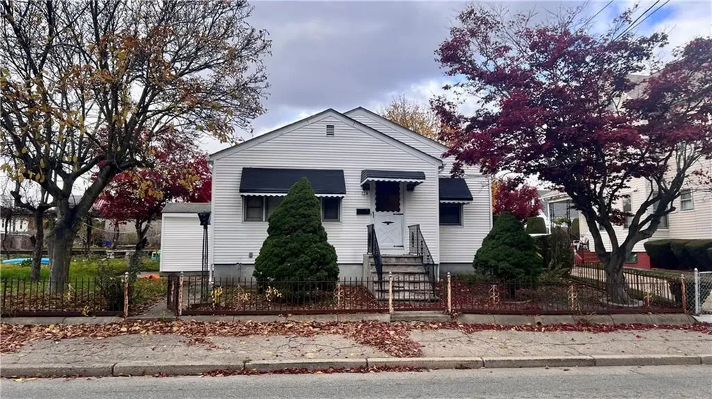129 Glenbridge Avenue Providence RI 02909