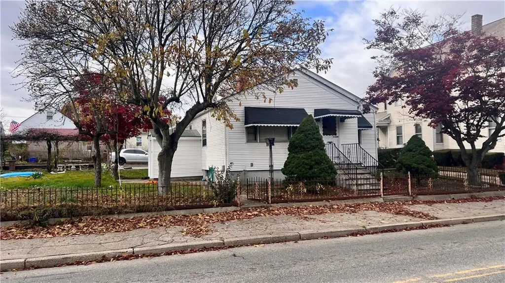 129 Glenbridge Avenue Providence RI 02909