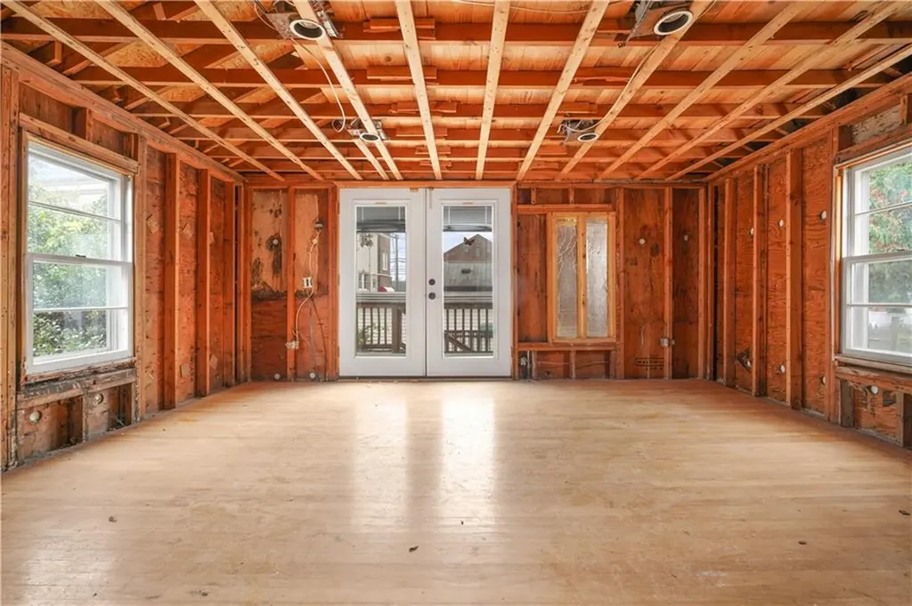 115 Market Street Warren RI 02885