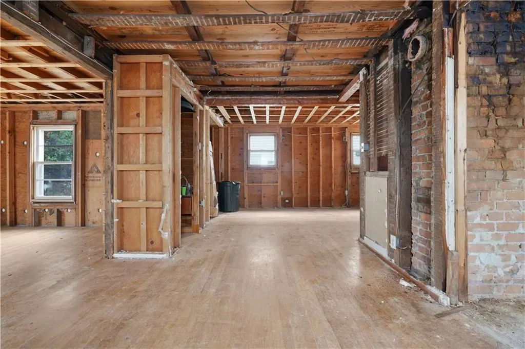 115 Market Street Warren RI 02885