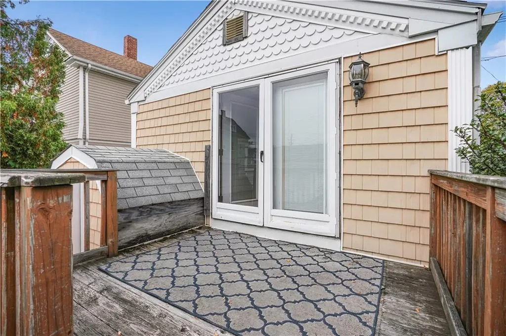 115 Market Street Warren RI 02885