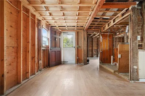 115 Market Street Warren RI 02885