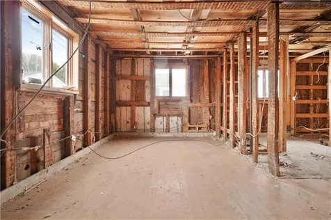 115 Market Street Warren RI 02885