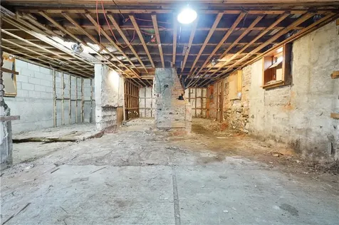 115 Market Street Warren RI 02885