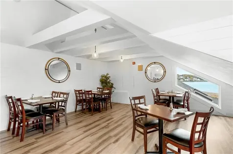 15 Point Road Portsmouth RI 02871