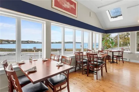 15 Point Road Portsmouth RI 02871