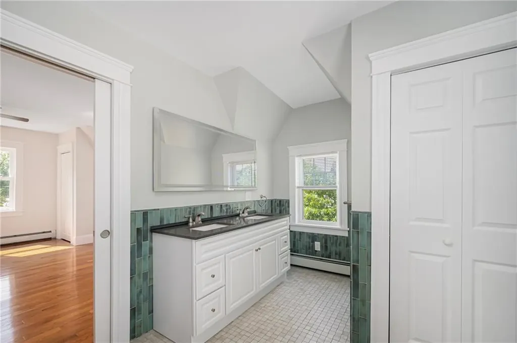 88 Wentworth Avenue Cranston RI 02905