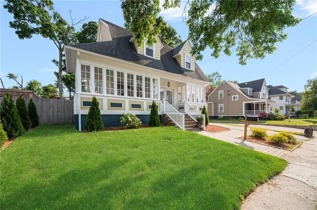 88 Wentworth Avenue Cranston RI 02905