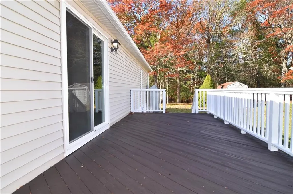 131 Little Pond Road South Kingstown RI 02879