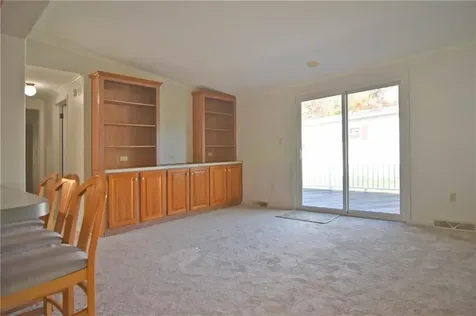 131 Little Pond Road South Kingstown RI 02879