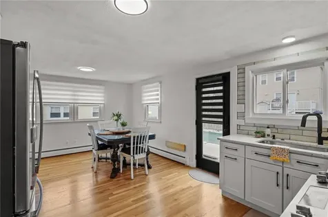 109 Arlington Street East Providence RI 02914