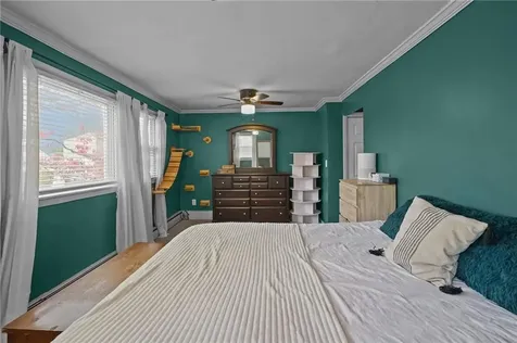 109 Arlington Street East Providence RI 02914