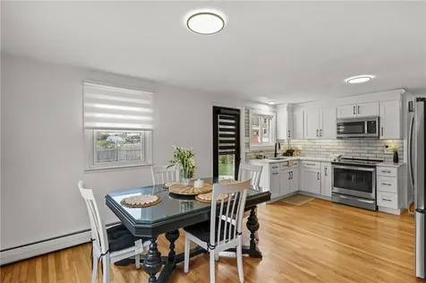 109 Arlington Street East Providence RI 02914