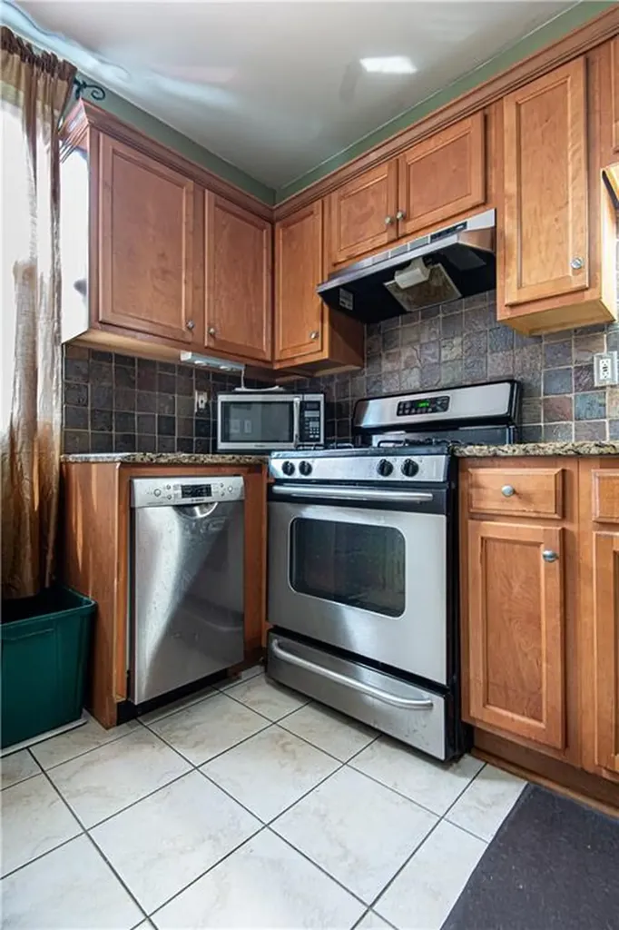 125 Pleasant Street Providence RI 02906