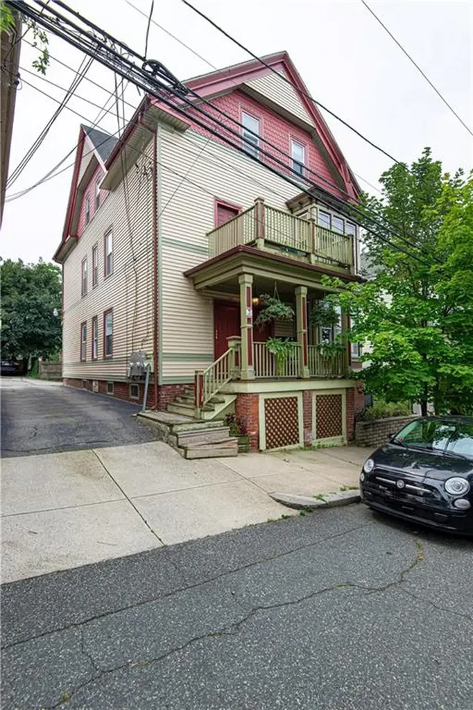 125 Pleasant Street Providence RI 02906