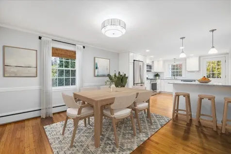 33 Melrose Avenue Barrington RI 02806