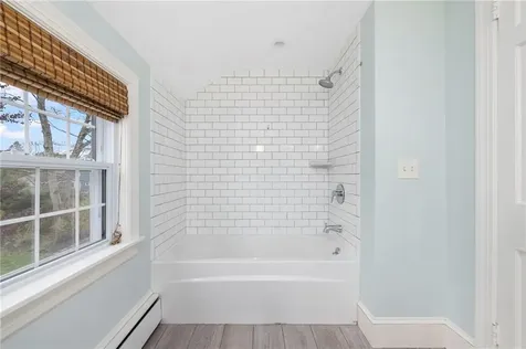 33 Melrose Avenue Barrington RI 02806