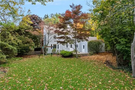 33 Melrose Avenue Barrington RI 02806