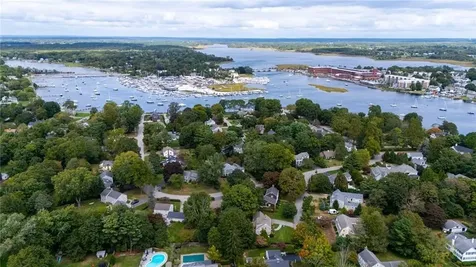 33 Melrose Avenue Barrington RI 02806