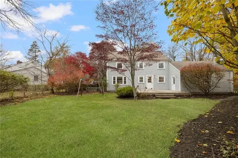 33 Melrose Avenue Barrington RI 02806