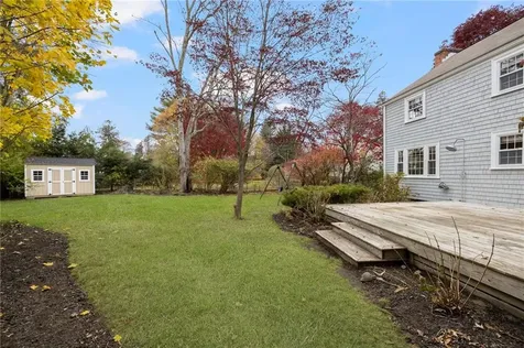 33 Melrose Avenue Barrington RI 02806