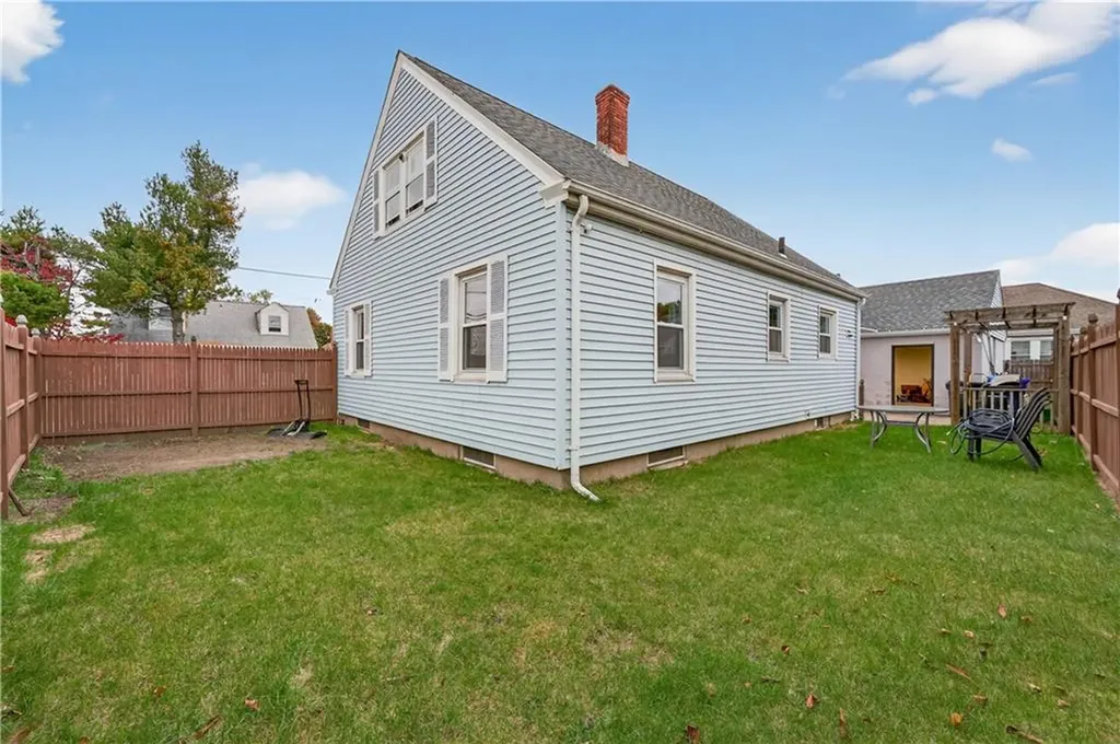 5 Robert Street Pawtucket RI 02861