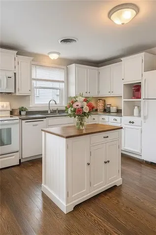 5 Robert Street Pawtucket RI 02861