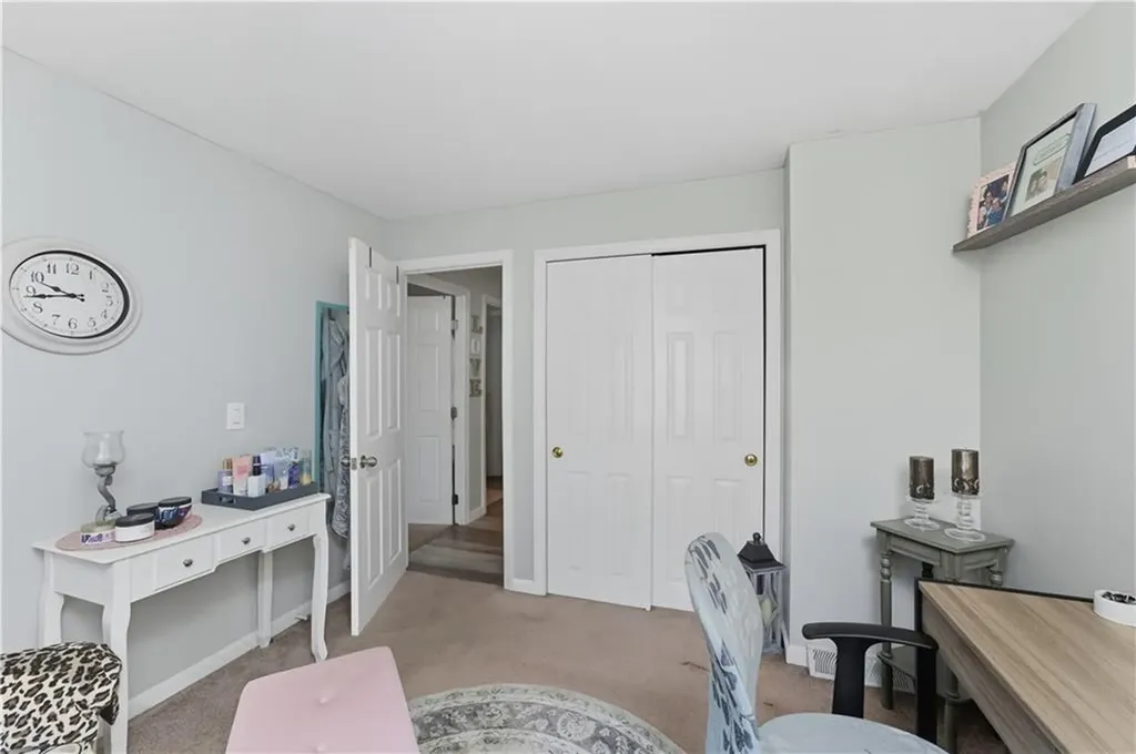 37 Carriage Road Cranston RI 02920