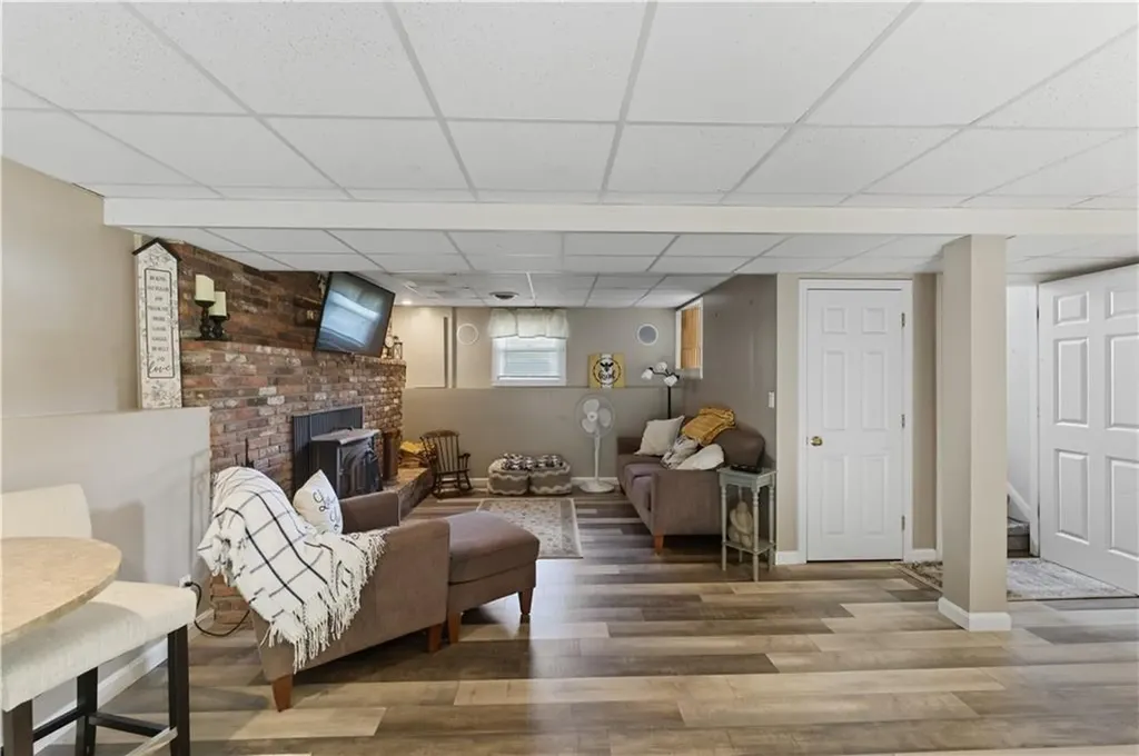 37 Carriage Road Cranston RI 02920