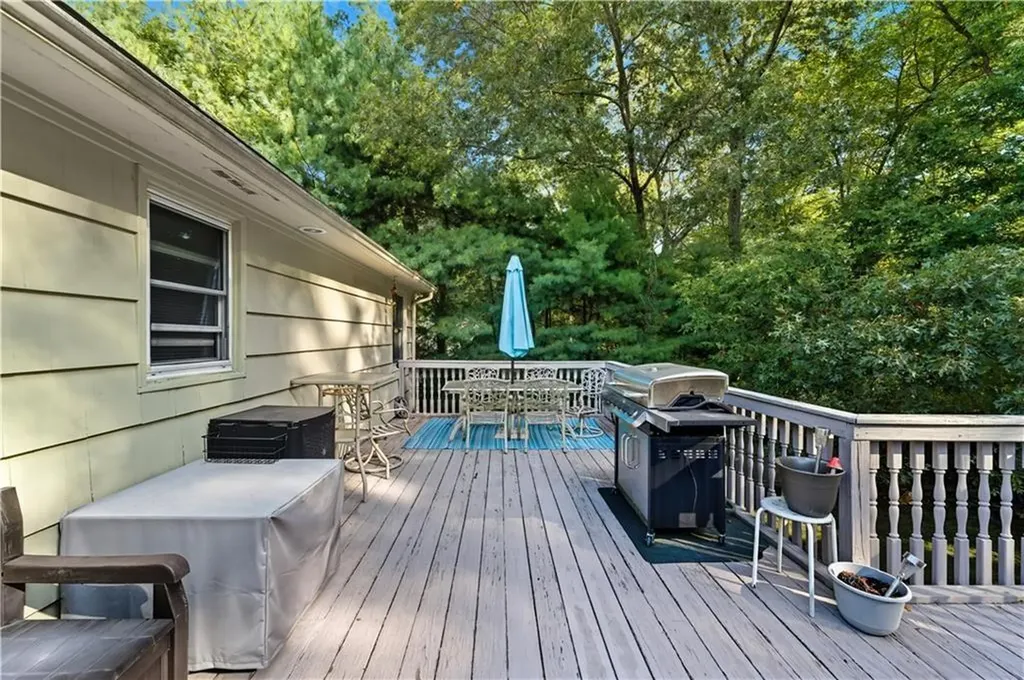 37 Carriage Road Cranston RI 02920