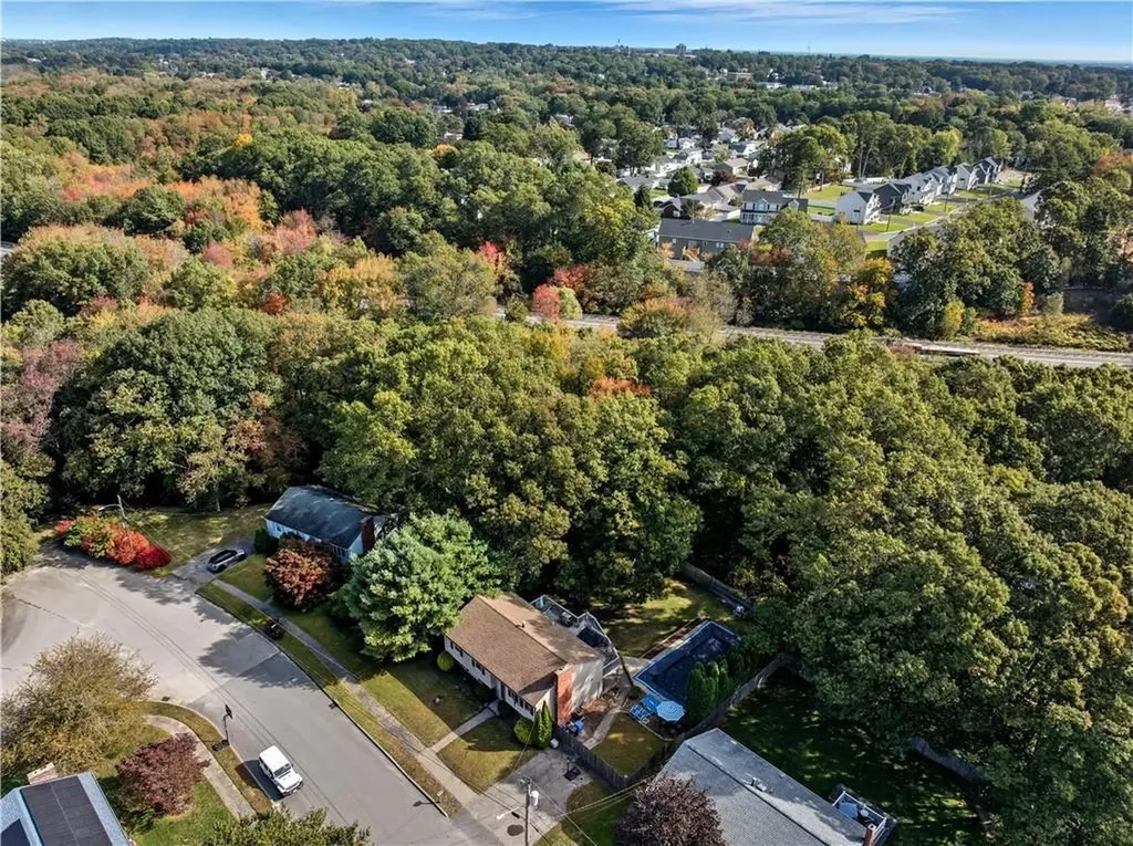 37 Carriage Road Cranston RI 02920