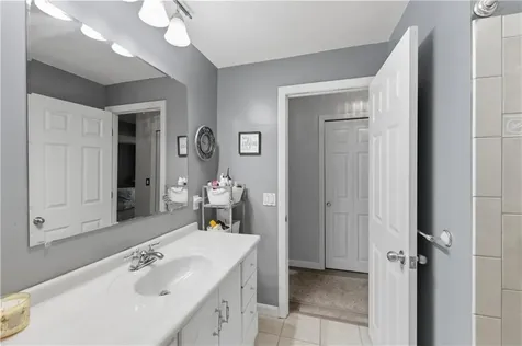 37 Carriage Road Cranston RI 02920