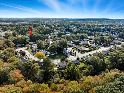 37 Carriage Road Cranston RI 02920