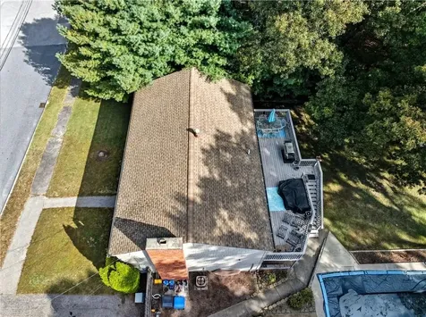 37 Carriage Road Cranston RI 02920