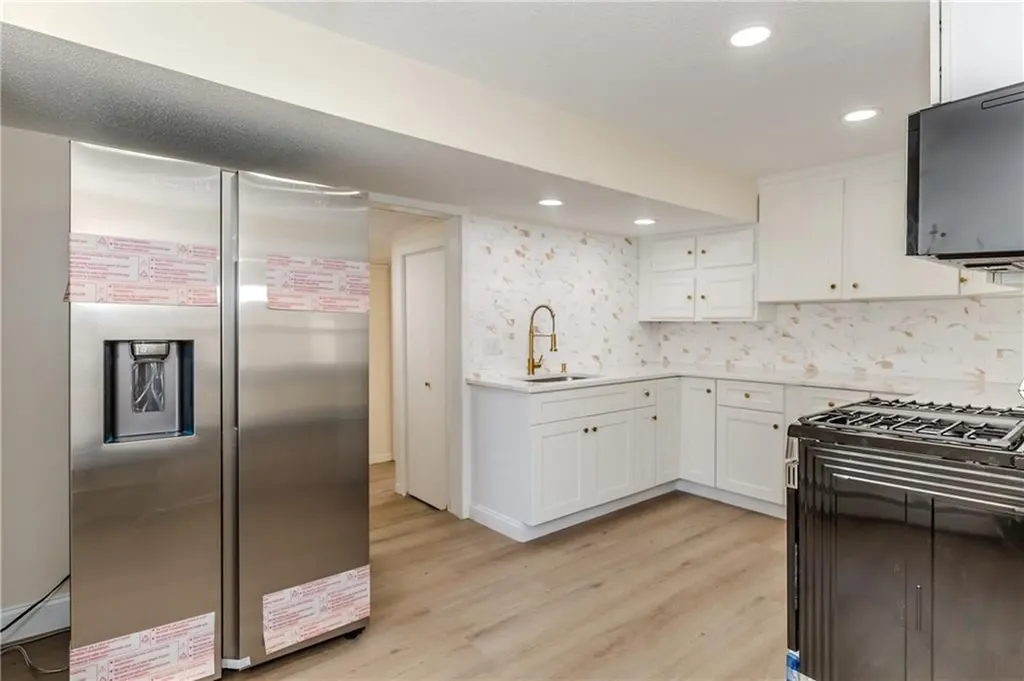 30 Bear Hill Road Cumberland RI 02864