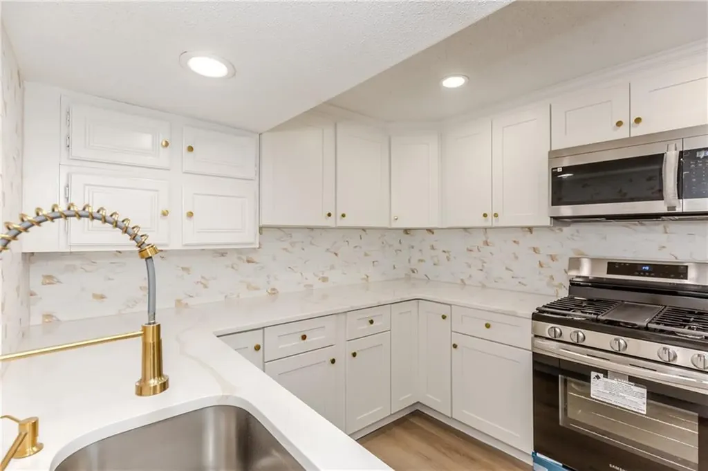 30 Bear Hill Road Cumberland RI 02864