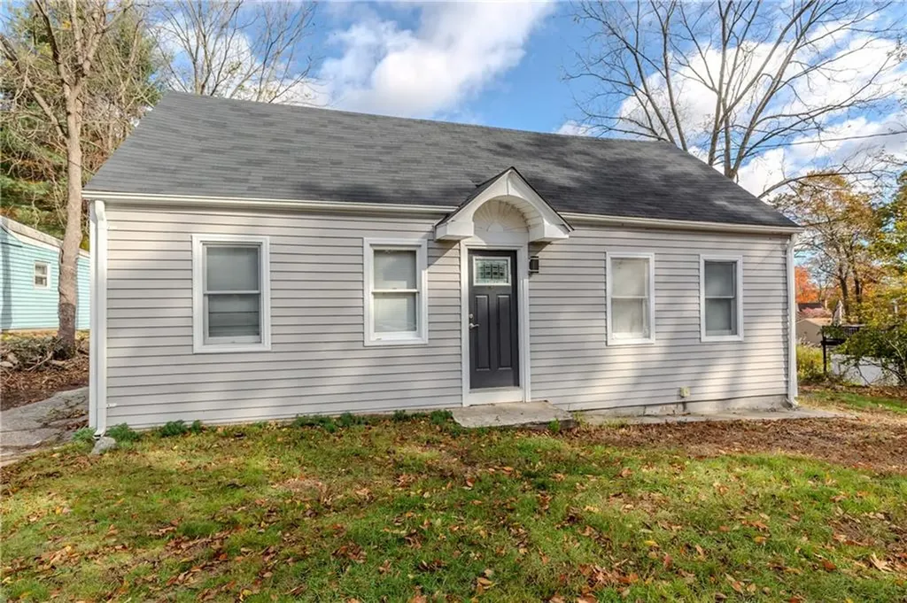 30 Bear Hill Road Cumberland RI 02864